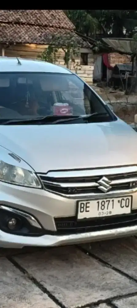 Ertiga hebrit solar