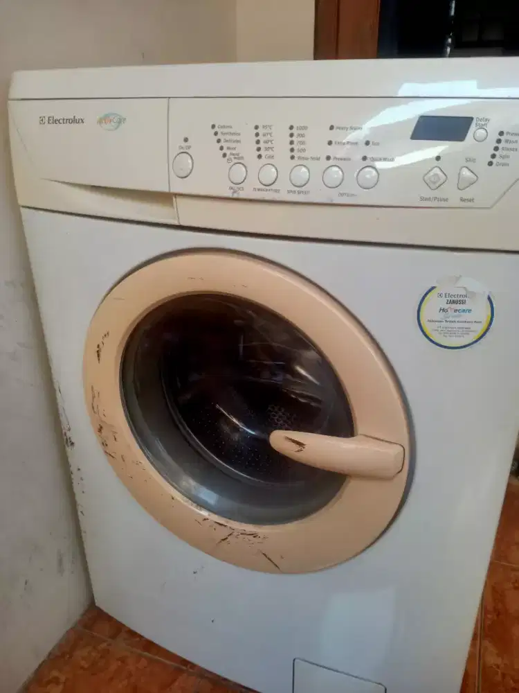 Di jual Mesin Cuci Electrolux ActivCare Front Loading