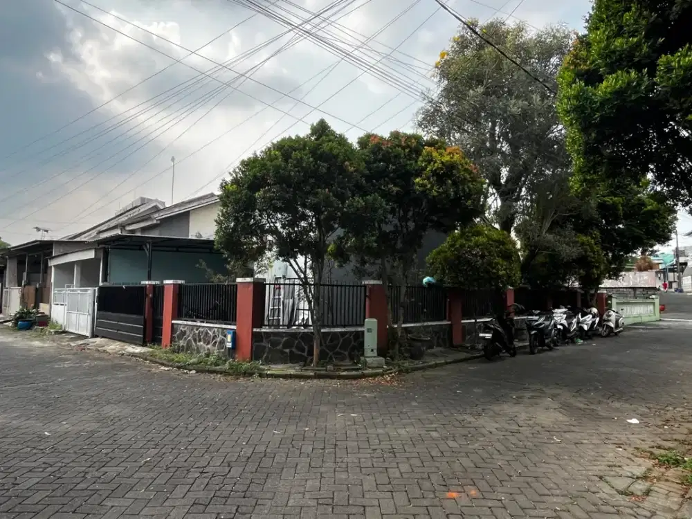 TERMURAH Rumah Saxophone Area Candi Panggung Dekat Suhat