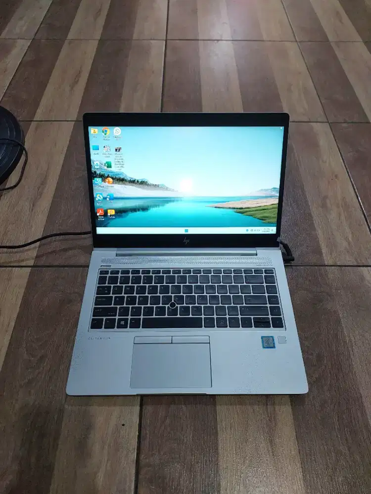 laptop HP core i5 8th 8gb ssd 512Gb 14inch win11 ohs ringan kenceng