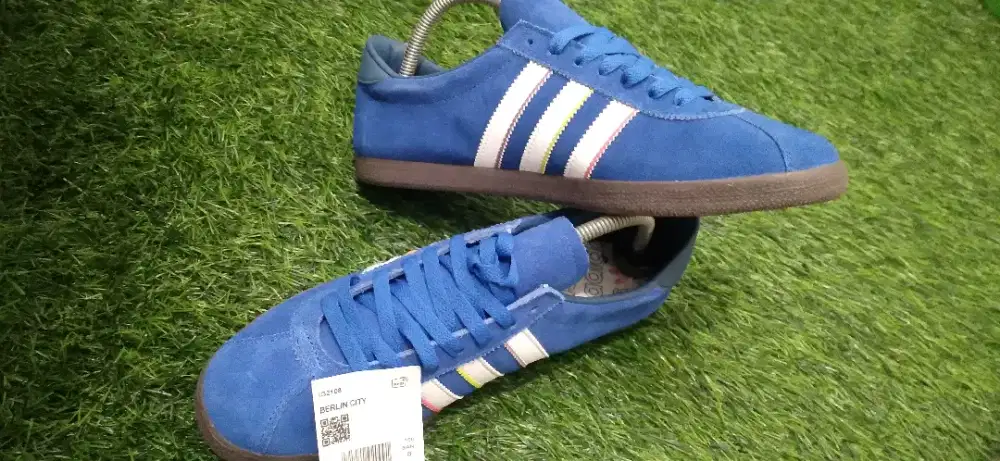 Adidas berlin blue ocean