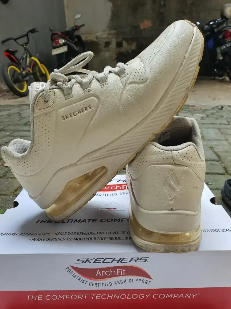 SEPATU SKETCHERS UK 45.5 EUR
