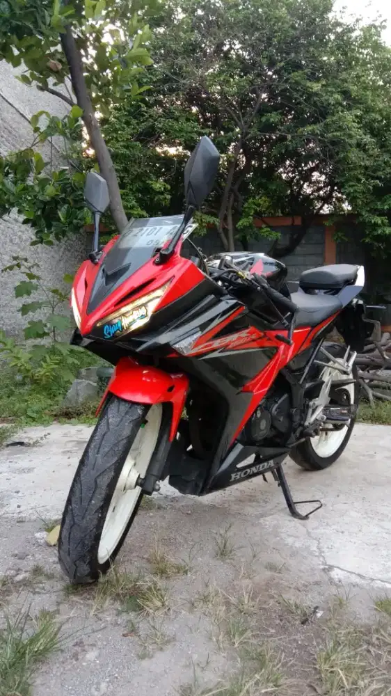 JUAL RUGI CBR 150R TAHUN 2017