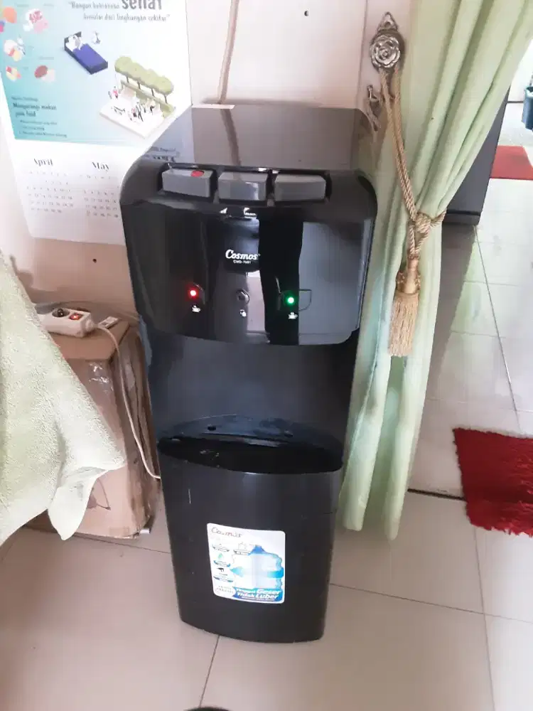 Dispenser air galon bawah cosmos