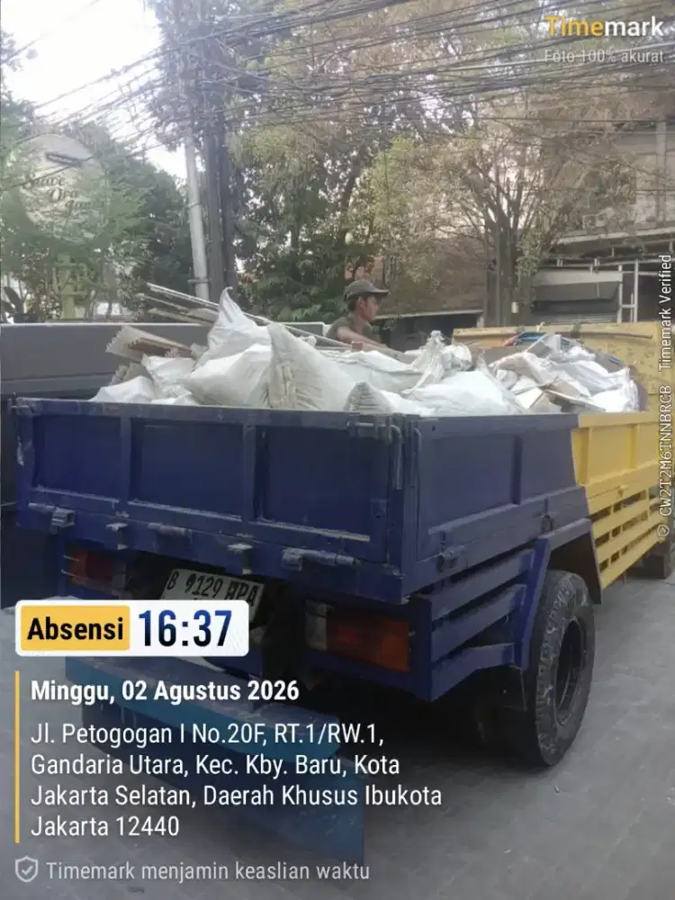 Jasa buang puing dan angkutan sampah