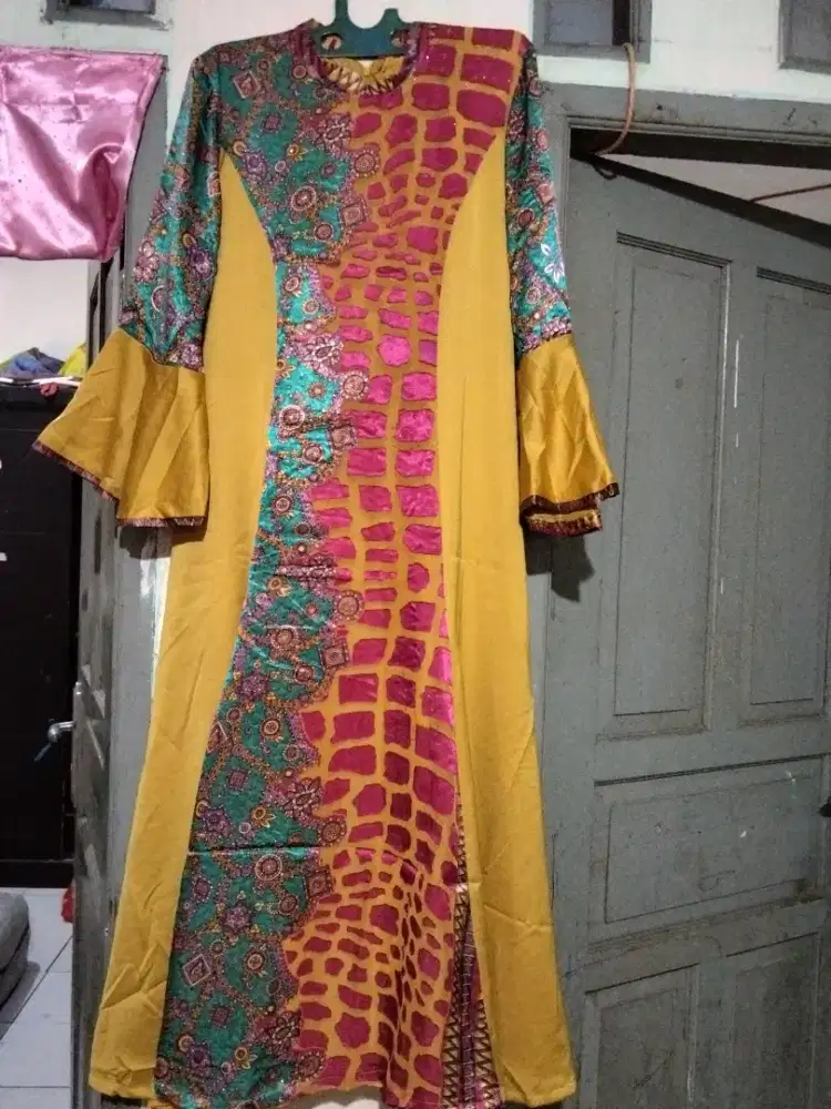 Baju muslim perempuan
