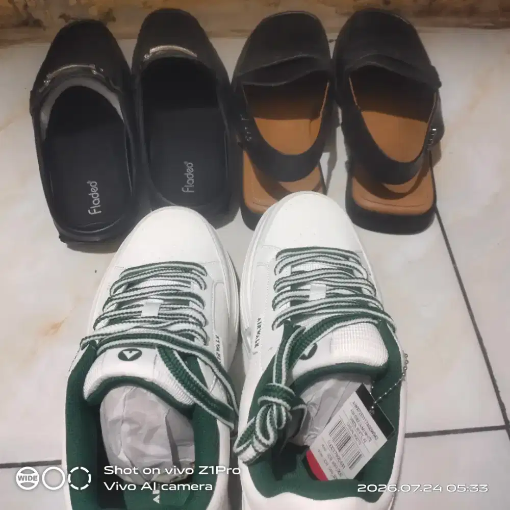 Sepatu & Sepatu sendal