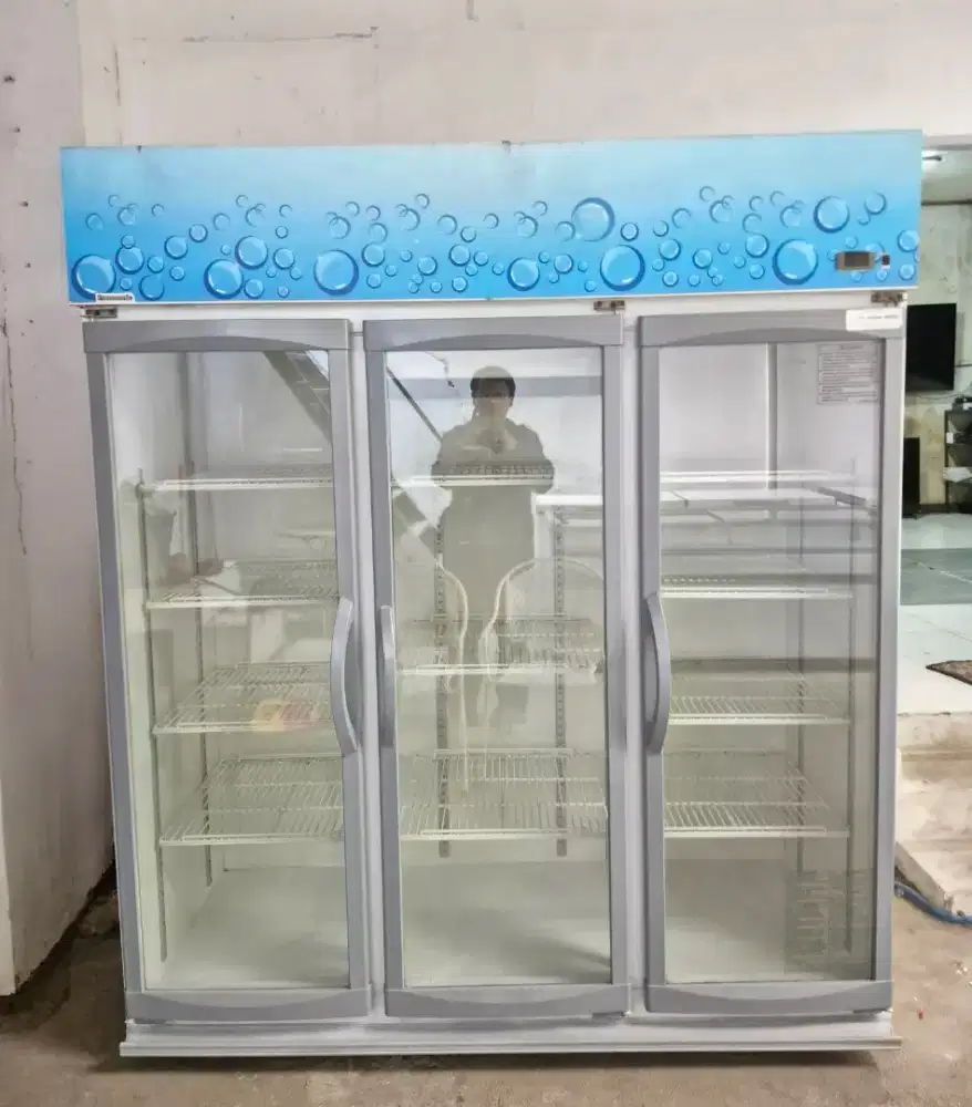 SHOWCASE PANASONIC 3PINTU 1545L