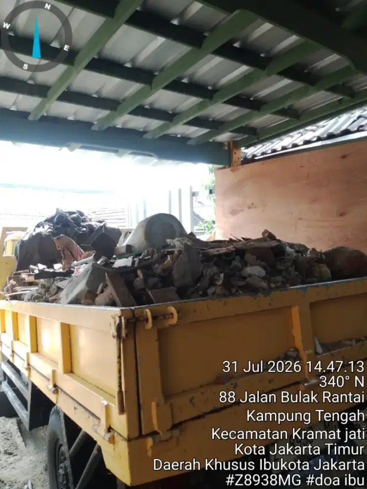 Jasa buang puing dan angkutan sampah