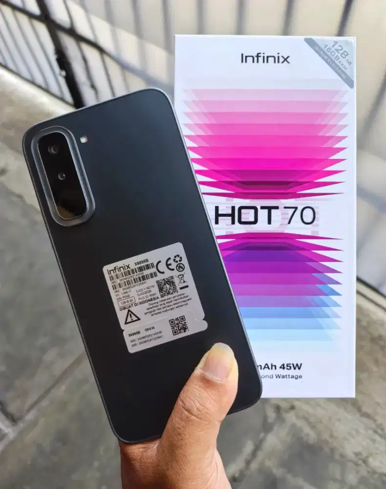 (3 Minggu Pakai) Infinix Hot 70 8/128 Like New