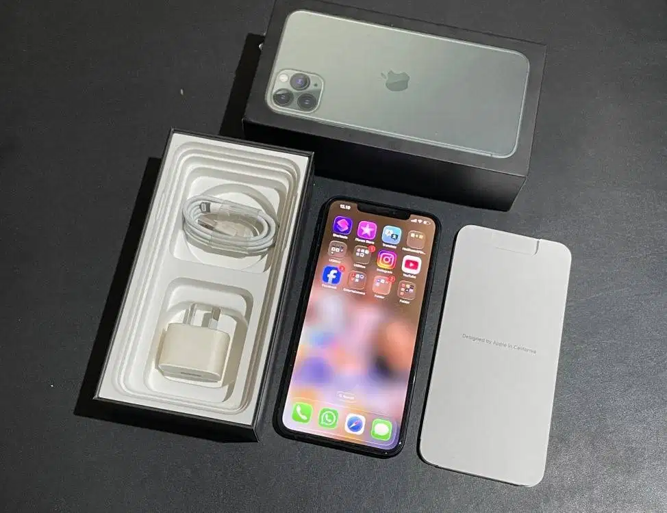 iPhone 11 Pro Max 256gb Midnight Green Sinyal Permanen Fullset