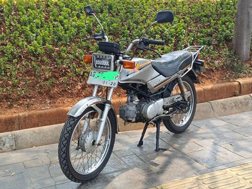 Honda Win 100 original Stone Grey 2002