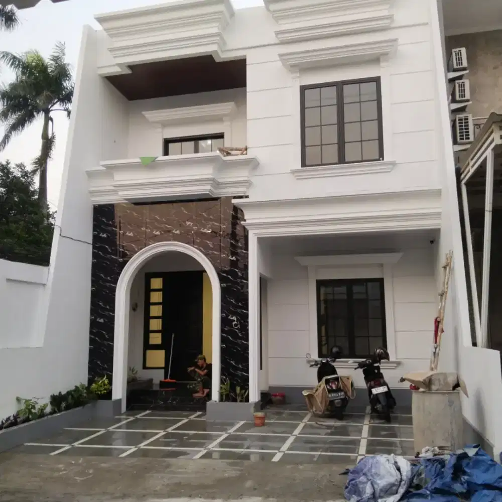 Rumah Mewah Harga Diskon Agustus Turun Harga