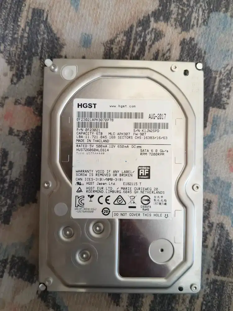Hard disk 6 TB kondisi normal