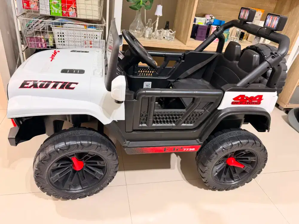 Mobil aki anak anak
