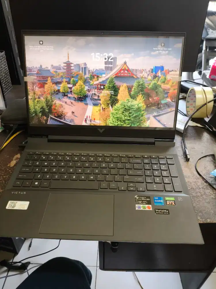 Jasa install ulang dan service Laptop, komputer dan Mac Bergaransi Plg