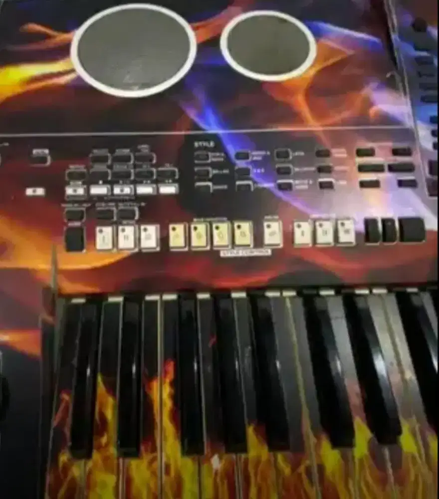 DIJUAL ALAT MUSIK YAMAHA PSR S900 TAS UNIT PIANO CHESTER CHARGER OKEYX