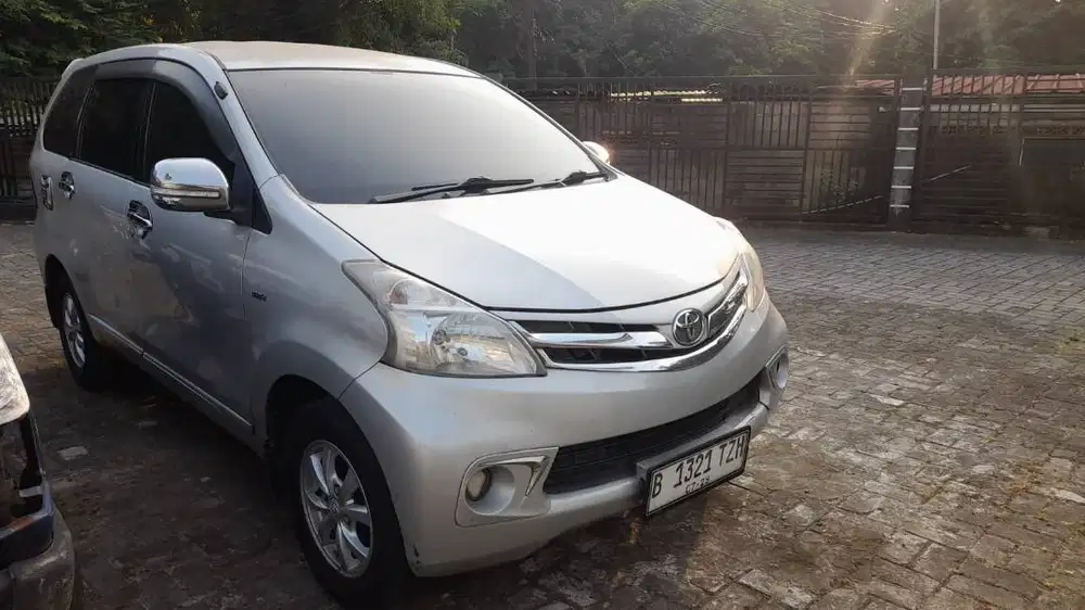 Mobil Keluarga Siap Pakai!  ​Toyota Avanza 2012 Type G Matik