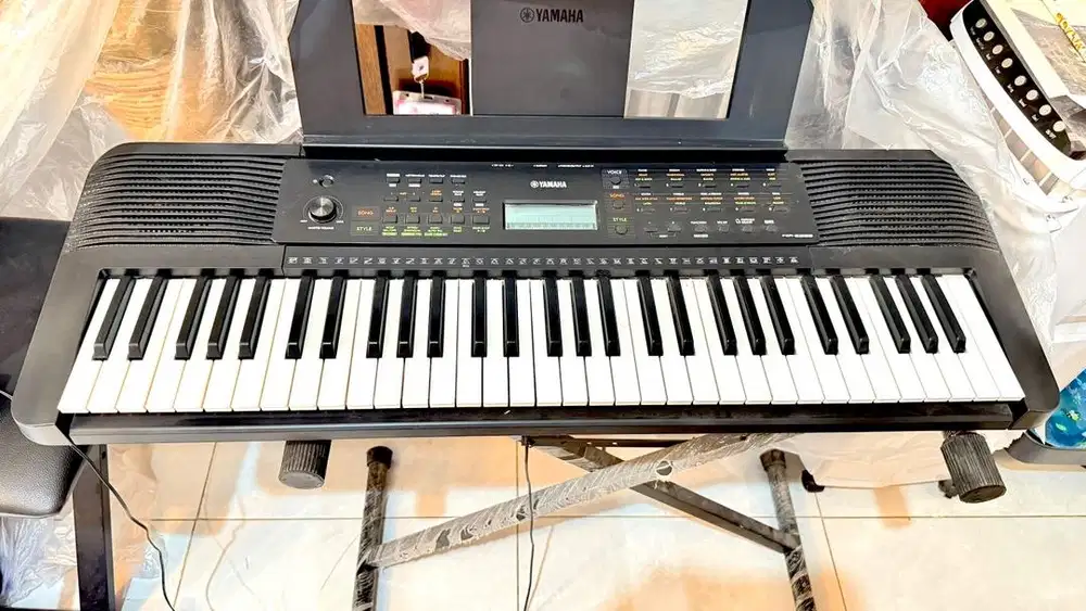 Keyboard yamaha psr e283