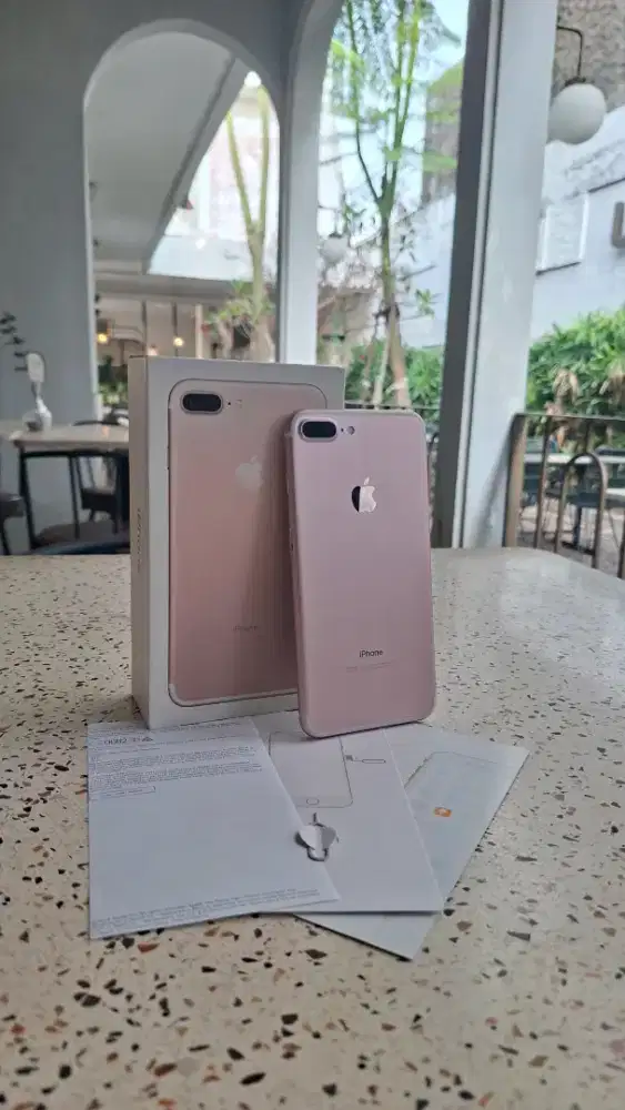 iPhone 7 Plus stuck logo