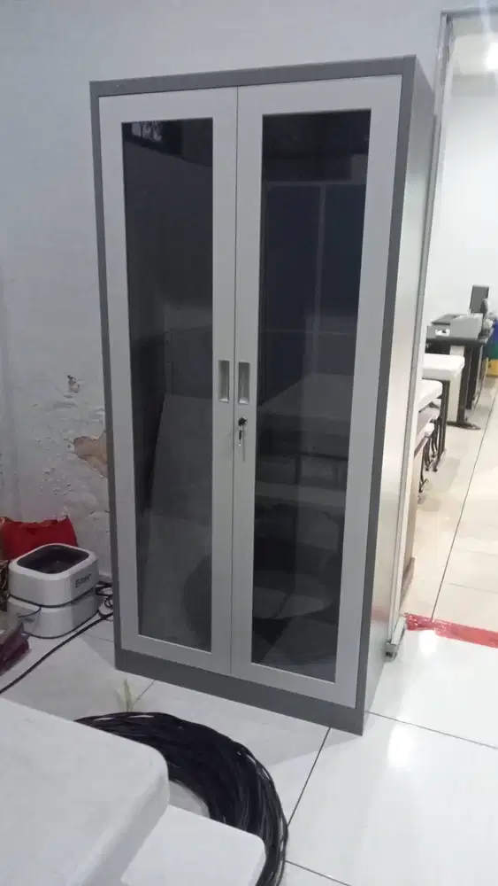 SALE ! LEMARI ARSIP/FILE 2 PINTU FULL BESI TERLARIS