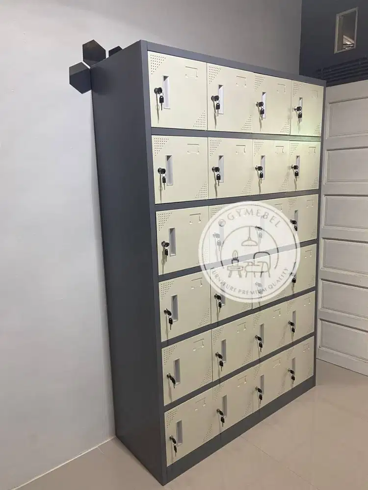 SALE ! LEMARI LOKER BESI 24 PINTU FULL KUNCI TERLARIS SALE