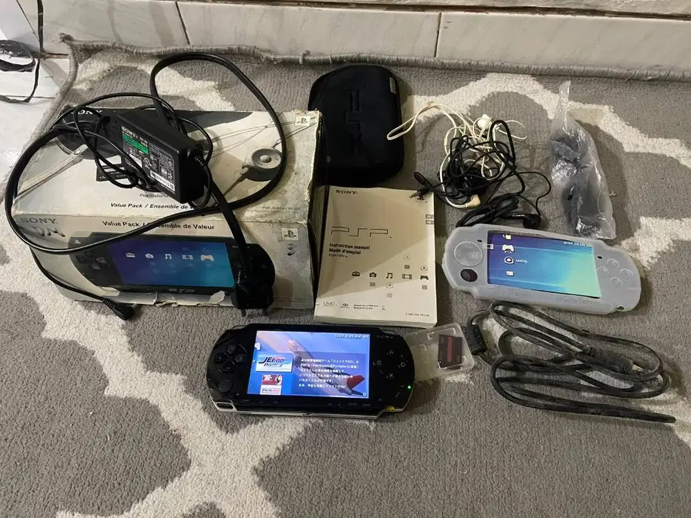 Psp sony 2000 slim full set (Ada minus)