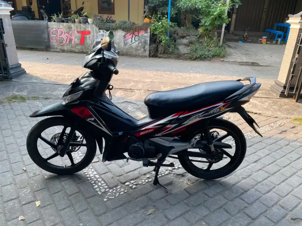 Honda Supra 125 THN 2015 plat F Bogor