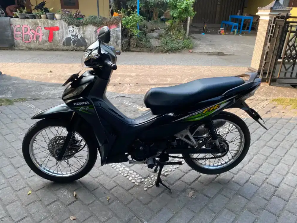 Revo THN 2022 plat AB sleman
