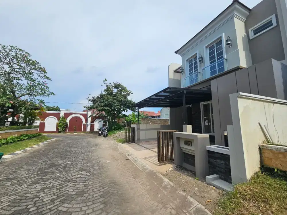 Rumah Mewah Dalam Perum Elit Casa Grande Maguwoharjo