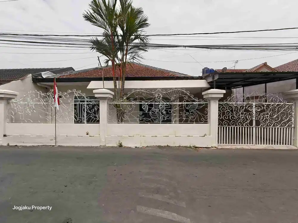 Rumah klasik bagus dan terawat kawasan Ring 1 kampus UGM & UNY potensi untuk diupgrade jadi kost Exclusive