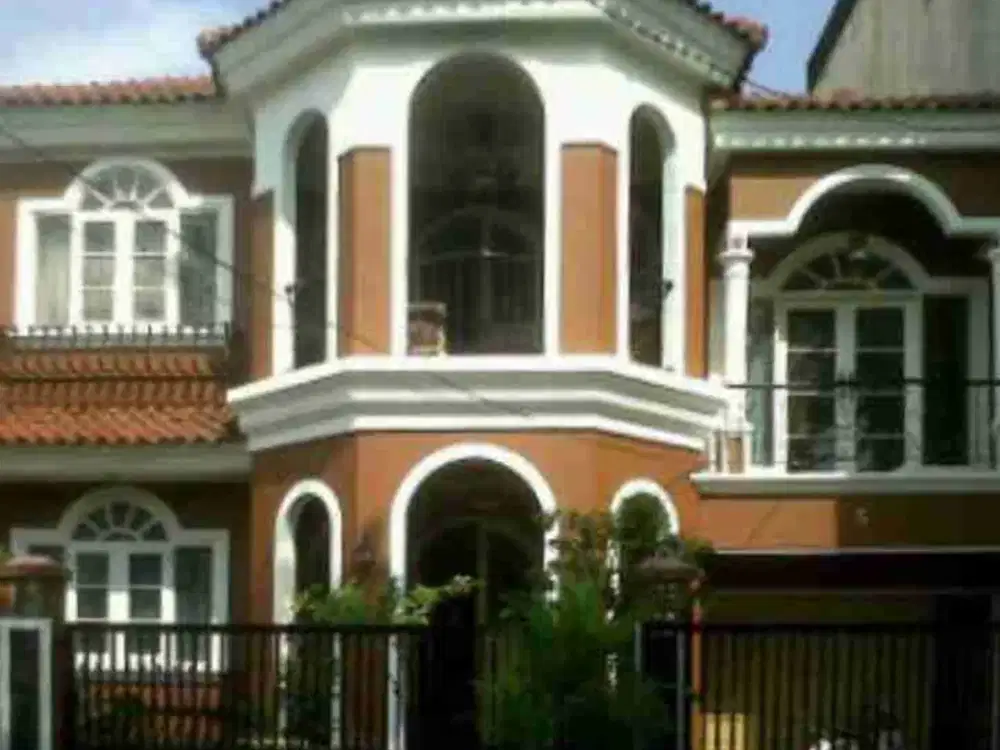 Dijual Cepat Rumah One Gate System di Pusat Kota Jakarta Barat