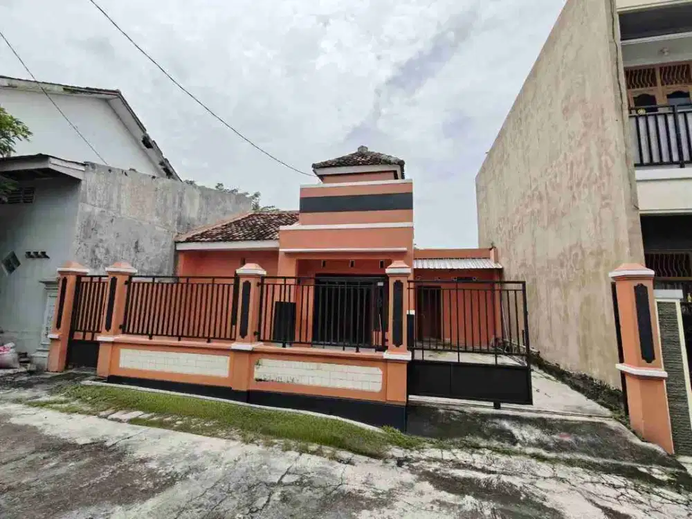 Rumah Renov Baru Dekat Ponpes Imam Bukhari Selokaton