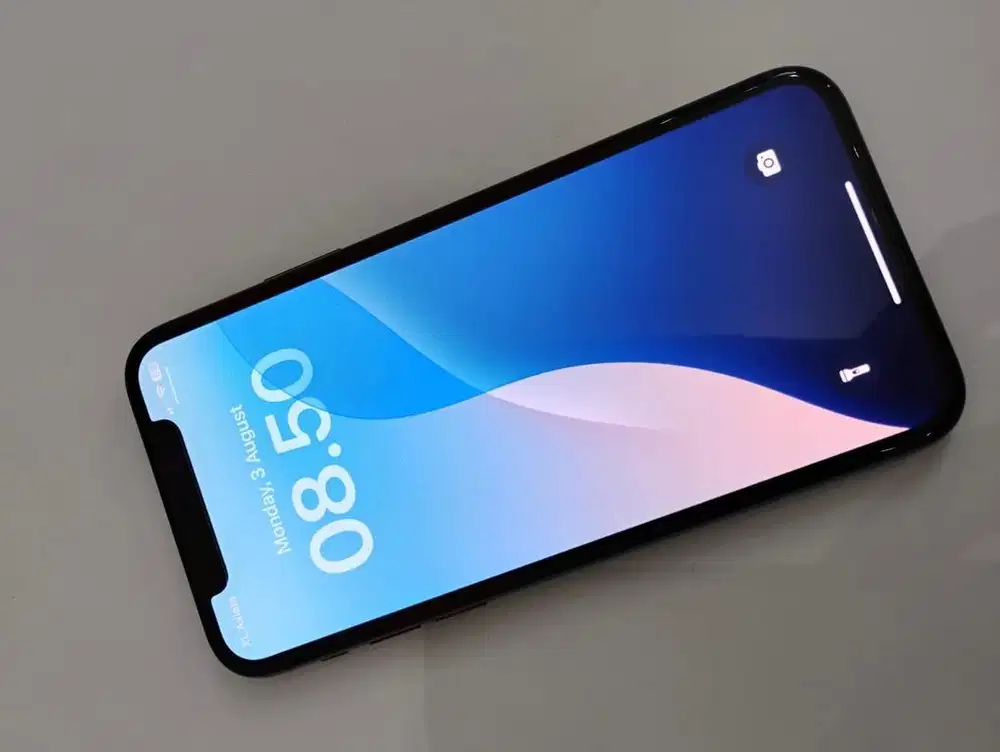 For sale Iphone XS eks Inter 256GB Hitam.