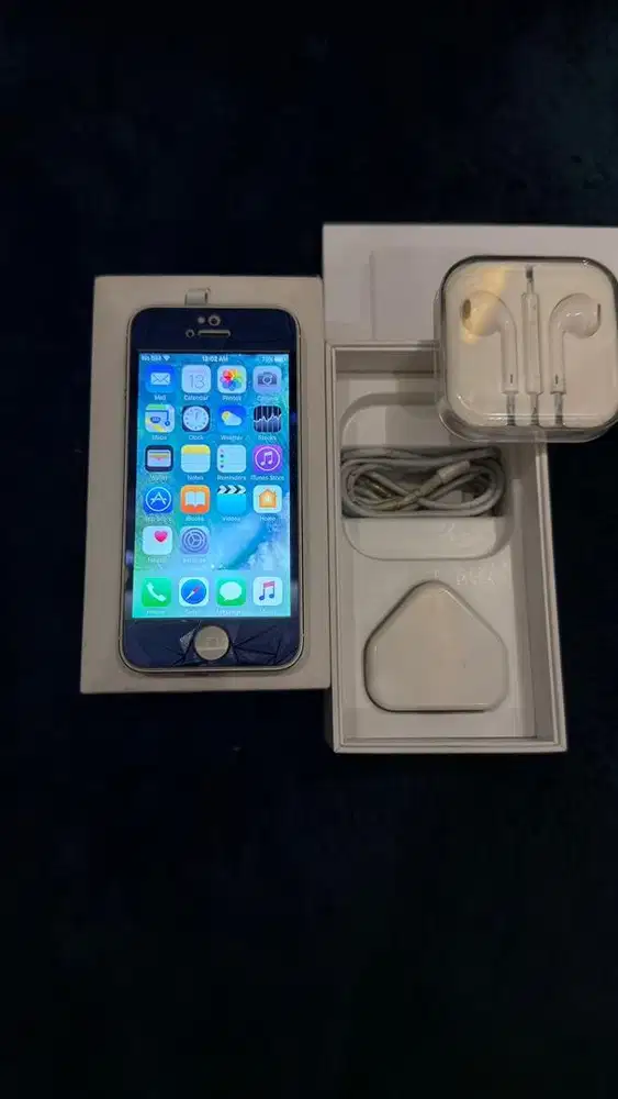 Dijual : Iphone 5 white 16GB All Operator ON Lengkap