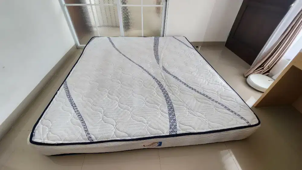 Dijual Kasur Mr Coil 180x200x20 Preloved