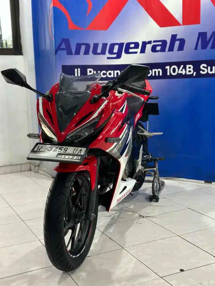 Honda CBR 150 R LED THN 2017 LIKE NEW
