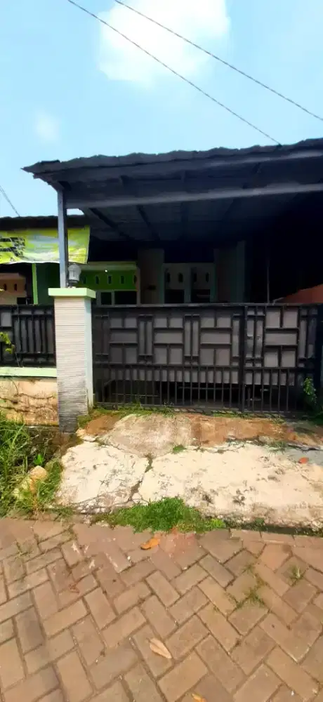 DISEWAKAN RUMAH DI GRAND NUSA INDAH  LOKASI STRATEGIS