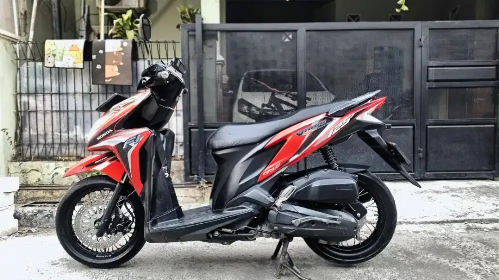 Bismillah dijual motor Vario KZR tahun 2014