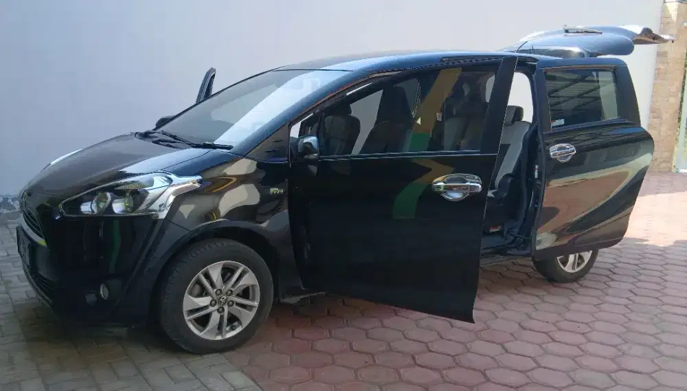 Sienta G manual 2016 low km