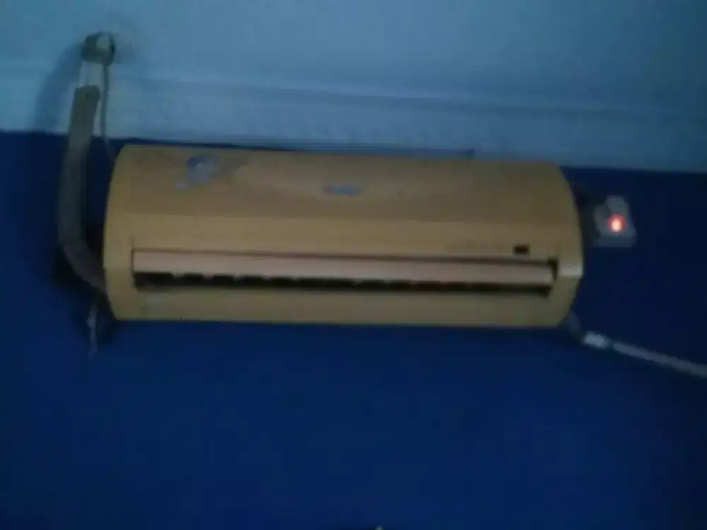 Jual AC masih nyala