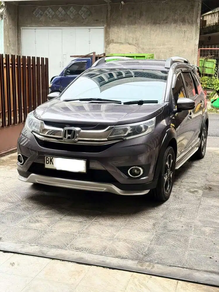 Honda BRV Prestige 2017 Automatic Abu-abu