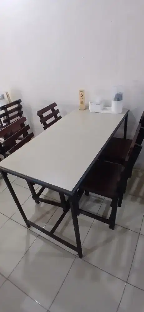 Kursi makan jualan
