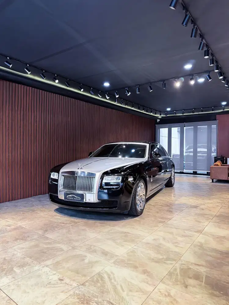 Rolls Royce Ghost 2011 Bensin