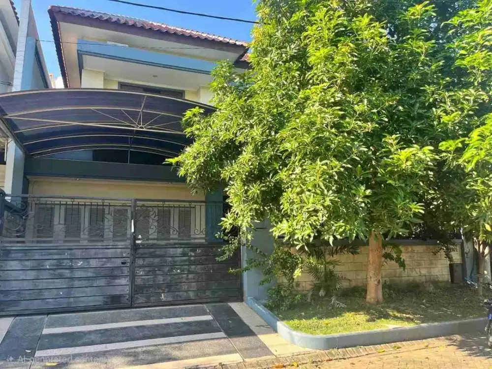 dijual murah rumah Dian Istana Taman Ratu perlu cat ulang