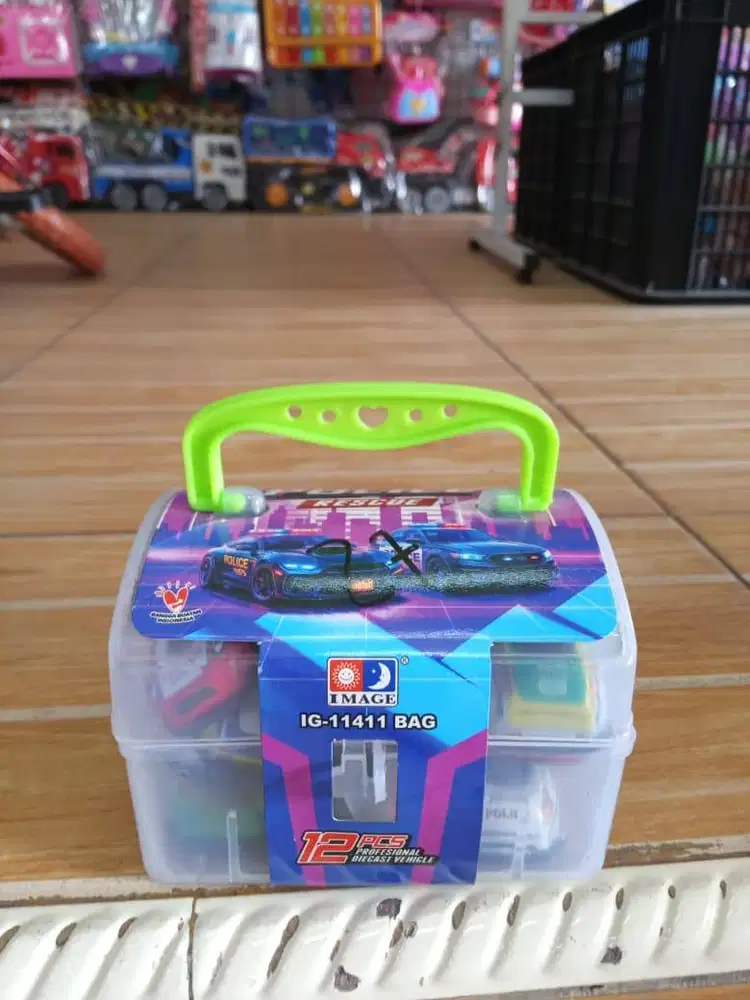 mainan anak mobil box isi 12