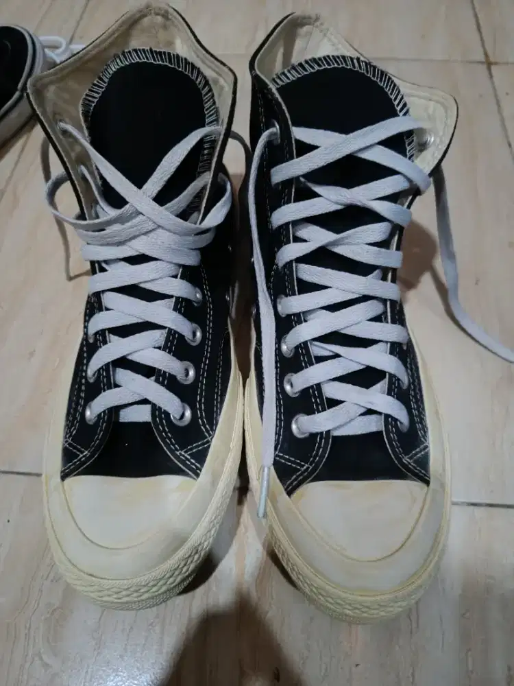 Sepatu converse CDG