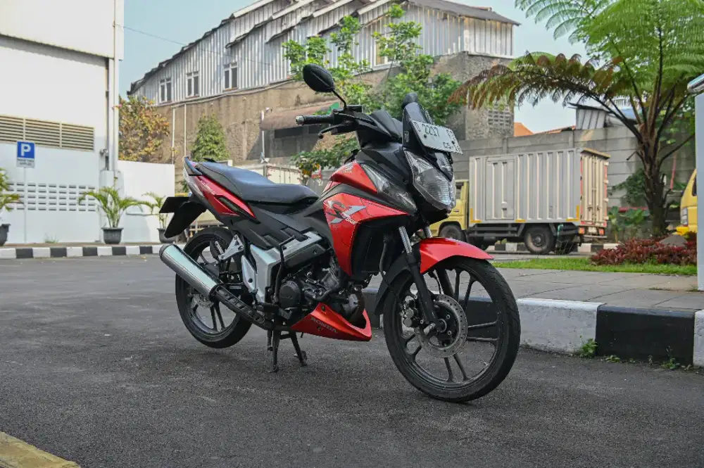 Jual santai Honda CS1 tahun 2008