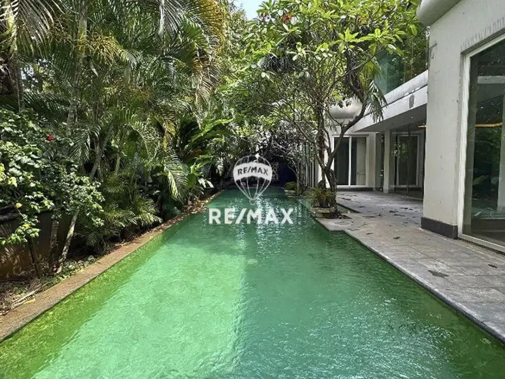 Luxury Modern House Brawijaya Kebayoran Baru – Near Hotel Dharmawangsa