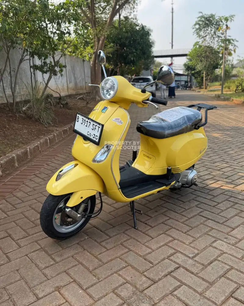 VESPA LX 150 2V 2012 TERMURAH